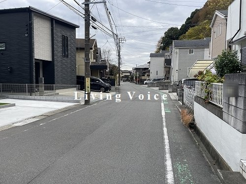 【前面道路含む現地写真】 | 【仲介手数料０円】座間市入谷東4丁目第1期　新築一戸建て | 座間市入谷東4丁目第1期　新築一戸建て