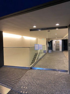 【エントランス】