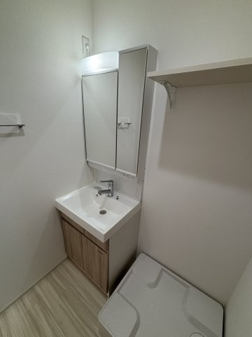 REGALEST菊菜卸町の洗面所