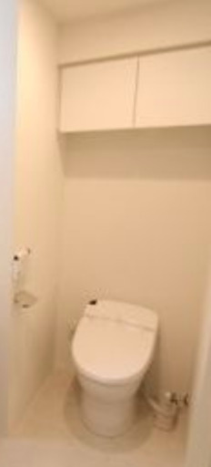 プラウドフラット三越前のトイレ