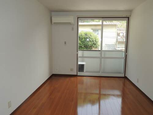 サザンクロスかるがの居間・リビング