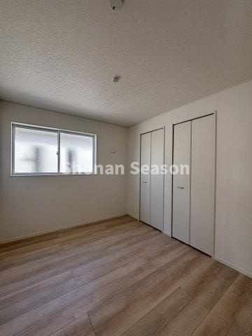 【洋室】 | 防犯カメラ完備でセキュリティ対策もばっちり！
まずは１度内覧にいらしてみませんか♪