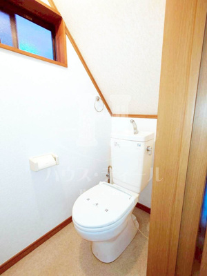 【トイレ】 | 石井邸 | 清潔感のあるトイレです