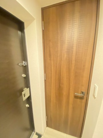 ザ・京都レジデンス四条河原町の玄関|現地12月撮影