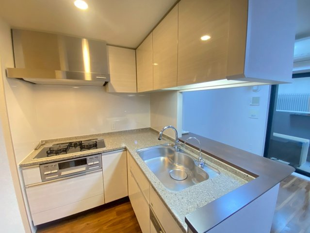 ザ・京都レジデンス四条河原町のキッチン|現地12月撮影