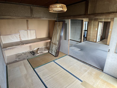 【和室】 | 米町4丁目6-10，14，16売家