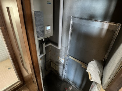 【設備】 | 米町4丁目6-10，14，16売家