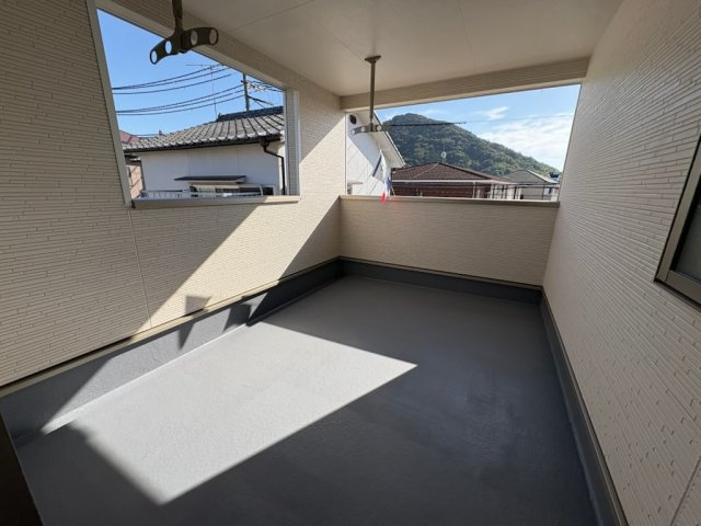 クレイドルガーデン和歌山市布施屋　新築戸建のバルコニー