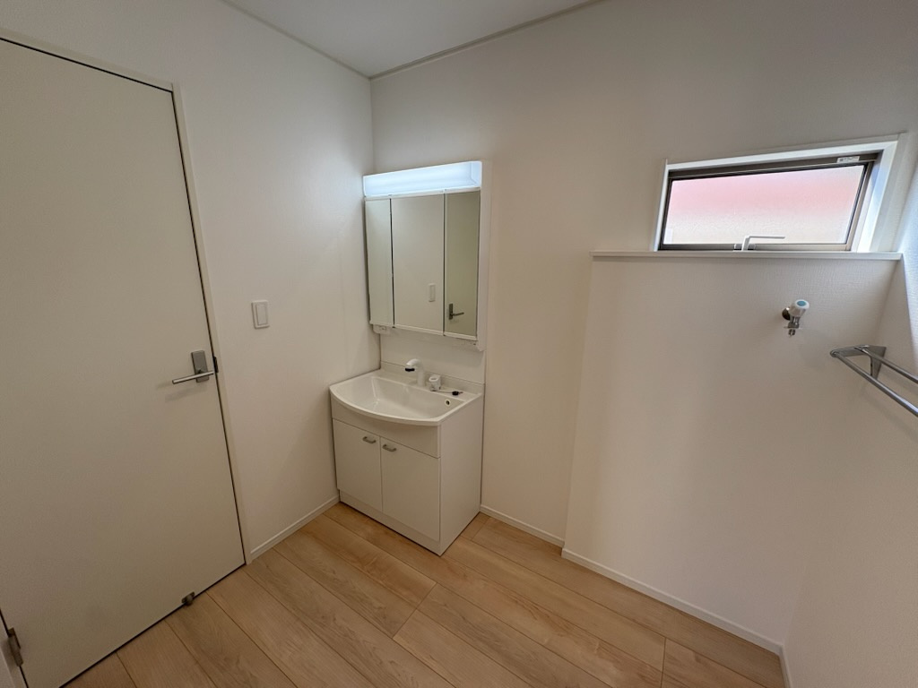 クレイドルガーデン和歌山市布施屋　新築戸建の独立洗面台