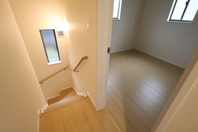 《仲介手数料無料》岩槻区西原2-60新築一戸建てハートフルタウンの内装|撮影日 2025年10月31日 14:40 雨