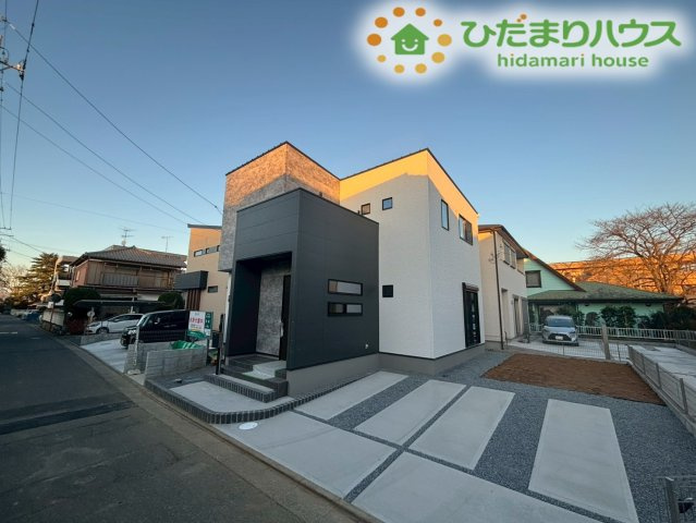 東松山市本町　第4期　新築一戸建て　ワイウッドコート　01の駐車場
