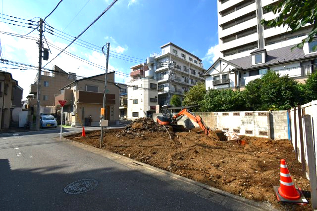 桜川2丁目・新築戸建て・A号棟の前面道路含む現地写真