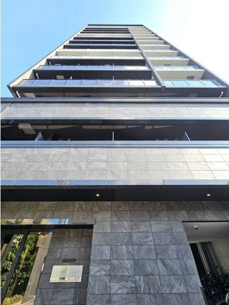 ディアレイシャス尾頭橋の外観