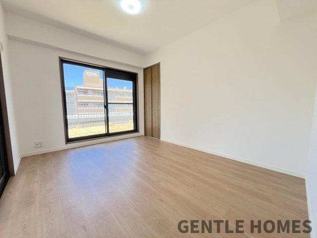 エバーライフ春日公園の洋室