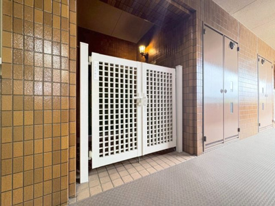 【玄関】 | 高塚苑