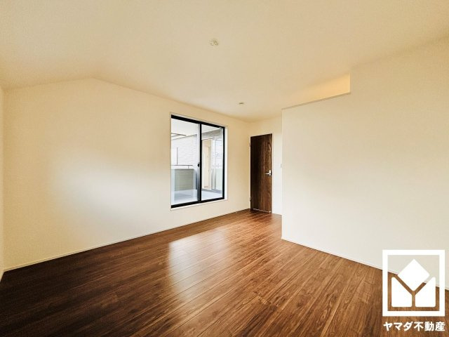 草津市橋岡町　3期　2号棟の寝室