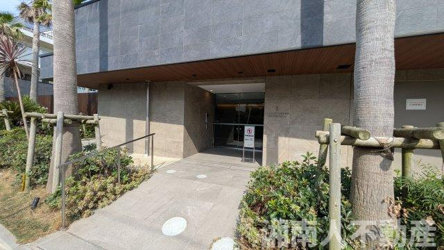 レジェイド辻堂東海岸SEAーSIDE　VILLAのエントランス|建物の内部です