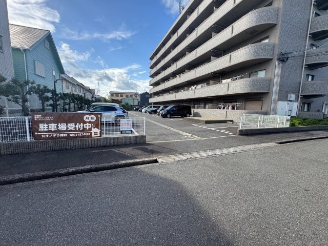 グローバルサイト茨木の駐車場|駐車場完備です