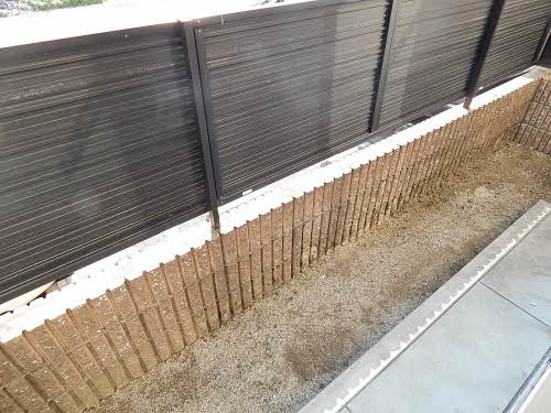 熊本市南区平成１丁目のアパートのバルコニー