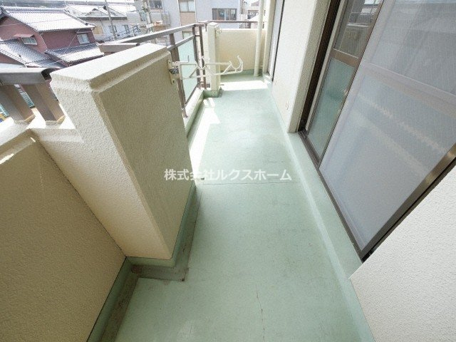 メゾン辻のバルコニー|落ち着いた時間を過ごせるバルコニーです
