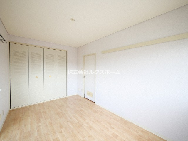 メゾン辻の寝室|ゆとりの広さです
