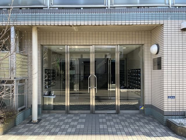 ベルファース朝霞台のエントランス