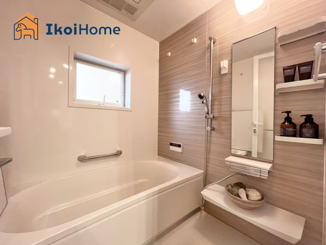 明石市小久保6丁目　中古戸建の浴室|【ホームページに現地動画掲載中】●年中無休：当日予約可●広さございますので日々の疲れを取って頂けます