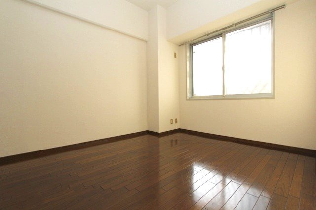 アームズ皆実の居間・リビング