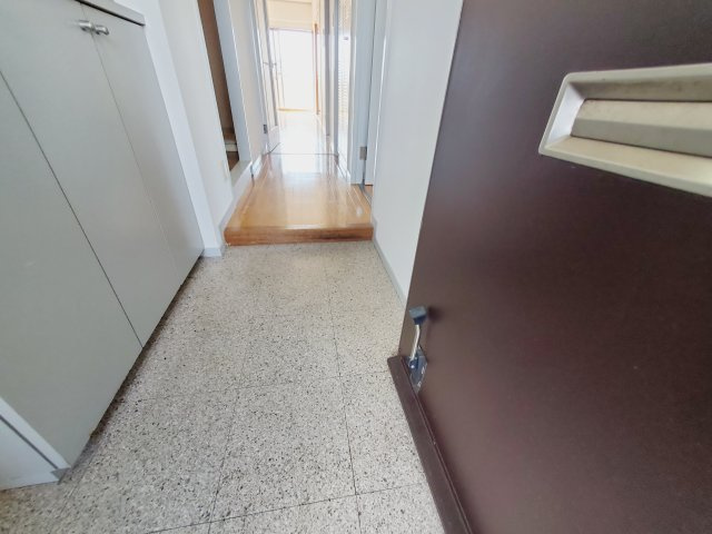 ロイヤルメゾン宝塚南の玄関