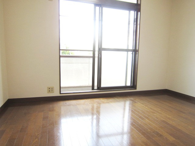 メゾンパシフィコの洋室