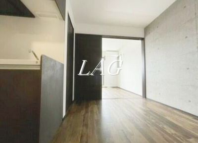 【居間・リビング】 | シャルコートＳＯＧＡ | 洋室です。