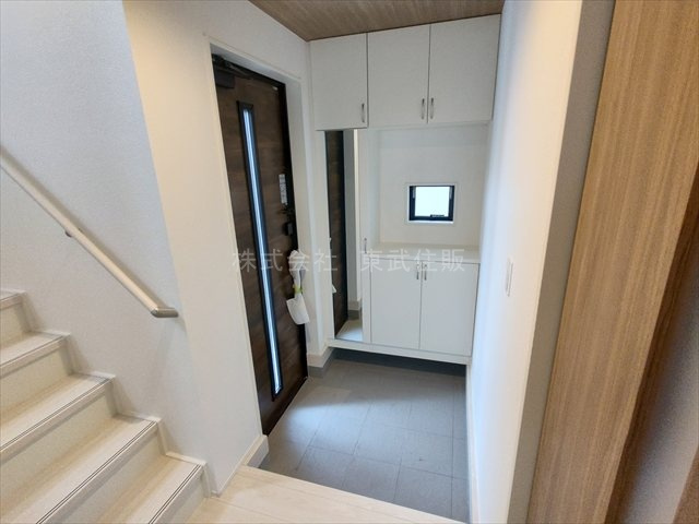 【玄関】 | 狭山市広瀬台10期　全2棟　1号棟 | 落ち着いた玄関です