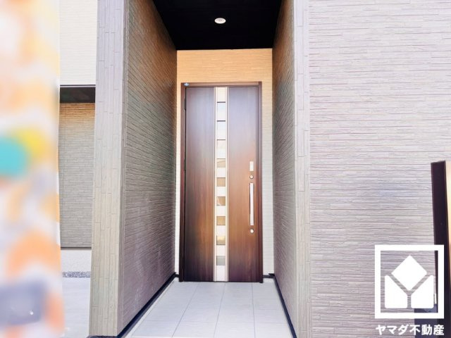 草津市下笠町　24-1期　1号棟の玄関