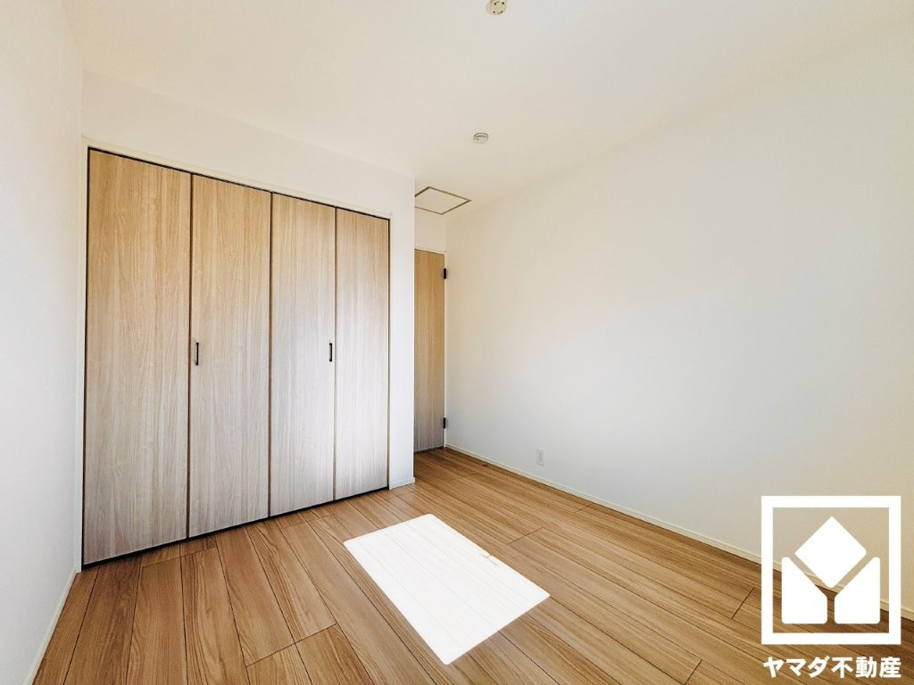 草津市下笠町　24-1期　1号棟の洋室