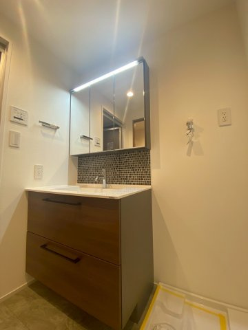 ヴィラフォンターナ千代田富士見の独立洗面台