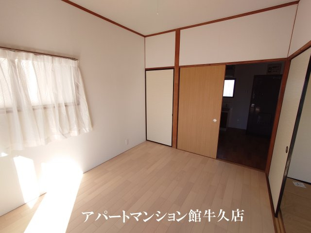 第2明紀マンションの洋室