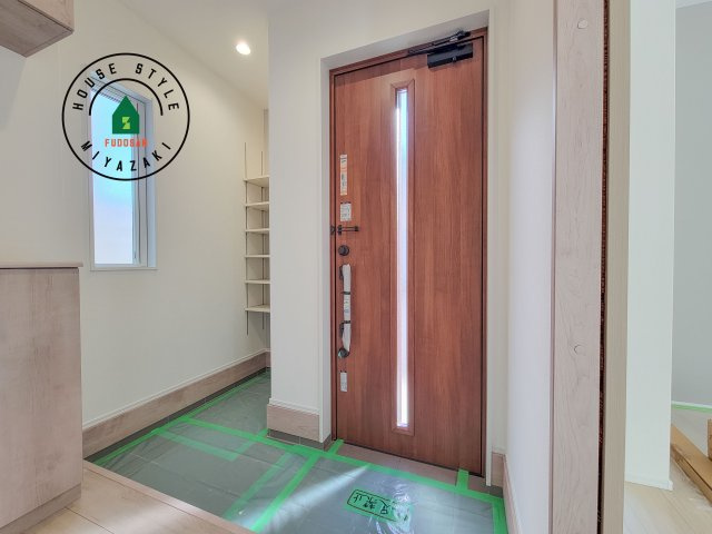 宮崎市恒久南3丁目Ⅱ期(2号棟)の内観：施工例|二重ロックでしっかり防犯対策ができます。