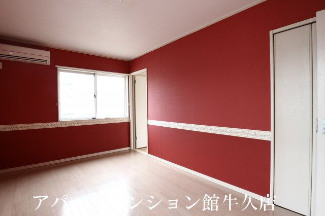 ドールハウスの洋室