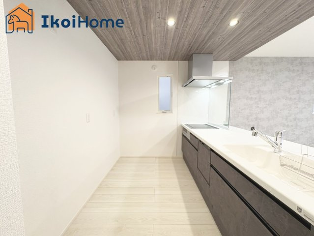 明石市第3大久保町八木　新築戸建のキッチン|【ホームページに現地動画掲載中】●年中無休：当日予約可●カップボードのご依頼可能！