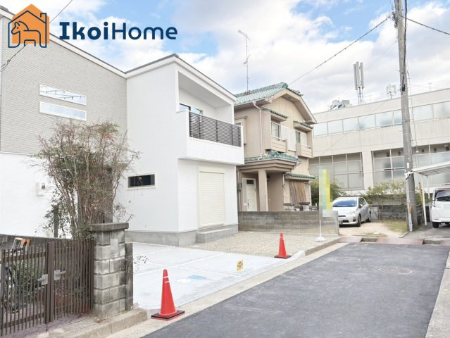 明石市第3大久保町八木　新築戸建のエントランス|【ホームページに現地動画掲載中】●年中無休：当日予約可●無料送迎！最短10分でお迎えに向かいます！