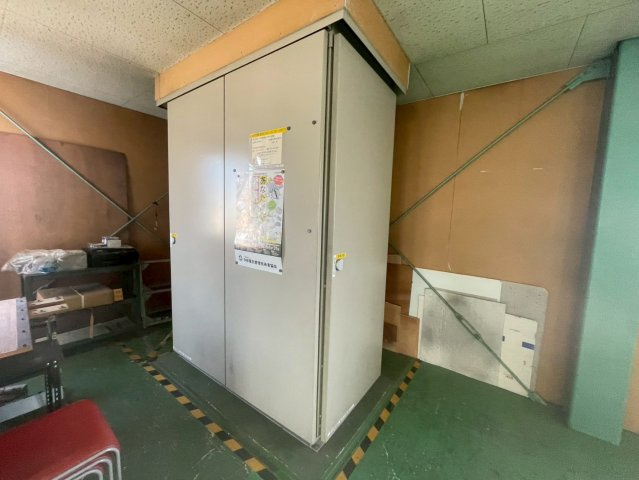 天白貸倉庫の設備