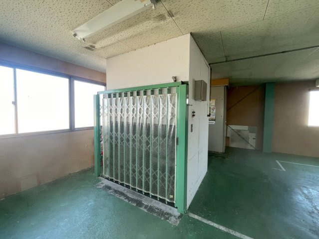 天白貸倉庫の設備