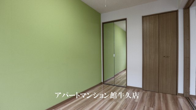 ヒーロー1番館の寝室