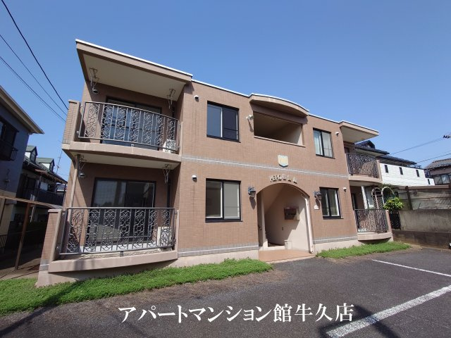 ヒーロー1番館の外観