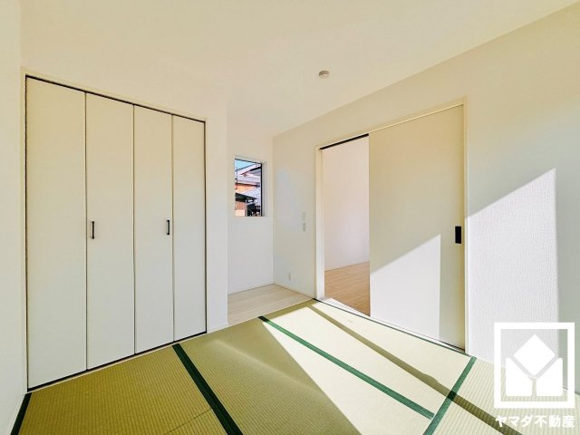 草津市下笠町　24-1期　2号棟の和室