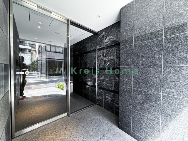 イーストワールド人形町のエントランス