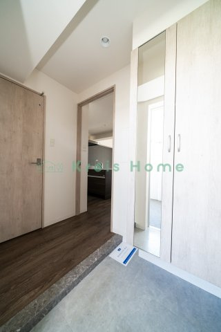 イーストワールド人形町の玄関