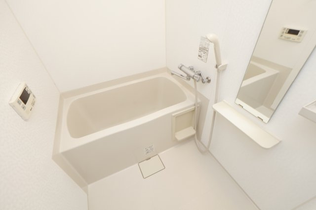 コーポロビンの浴室