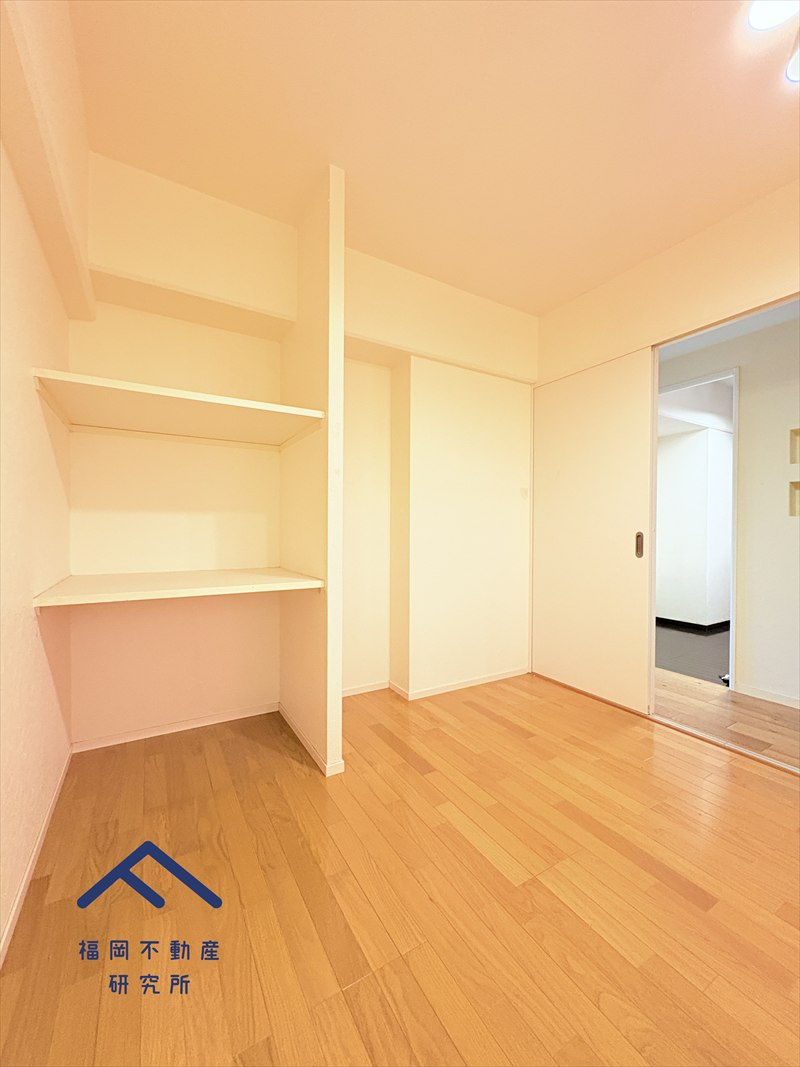 ダイアパレス西長住の洋室