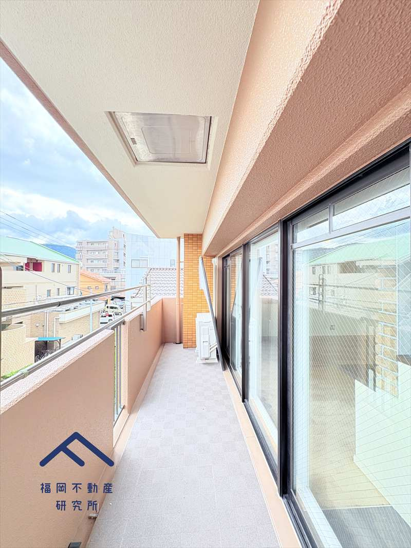 ダイアパレス西長住のバルコニー